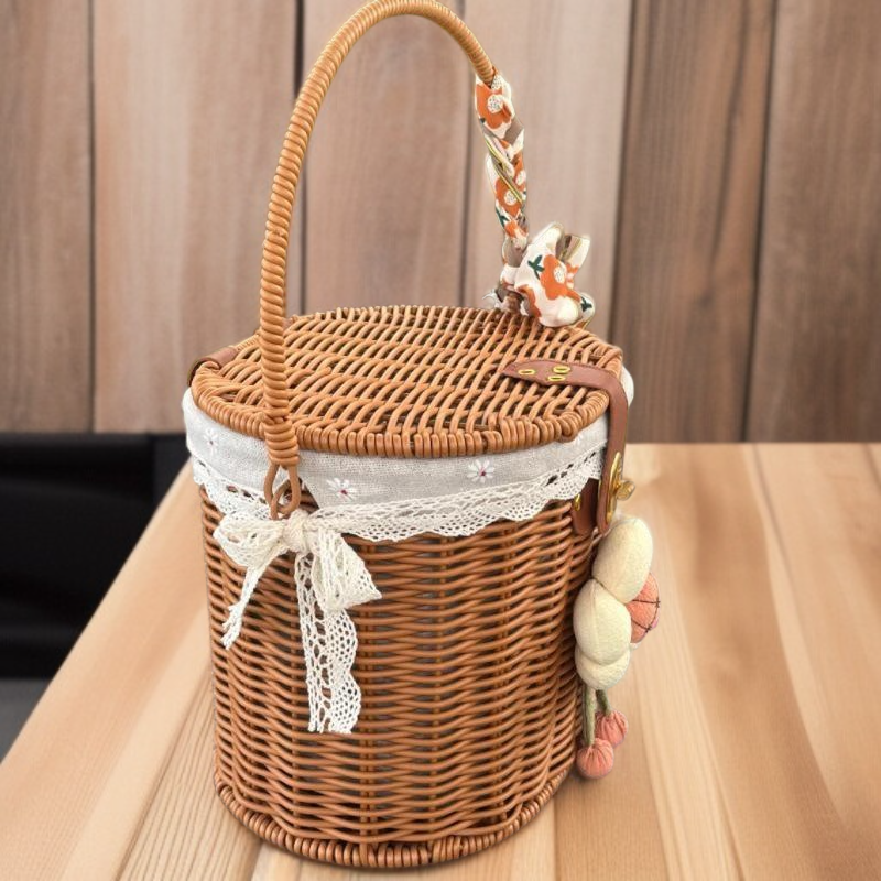 등나무 스트랩 안감 덮개 휴대용 수납 바구니 전체 모습