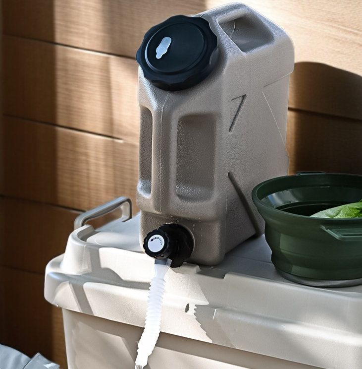 Camping Zubehör: Tragbarer Wasserimer