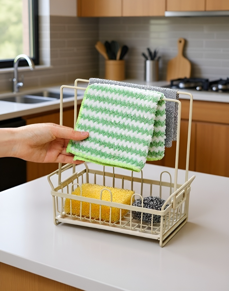 Uchwyt na gąbkę oszczędzający miejsce