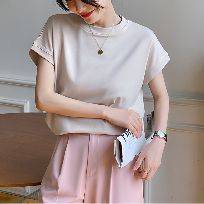 트렌디한 섹시 여성 상의 여름 패션