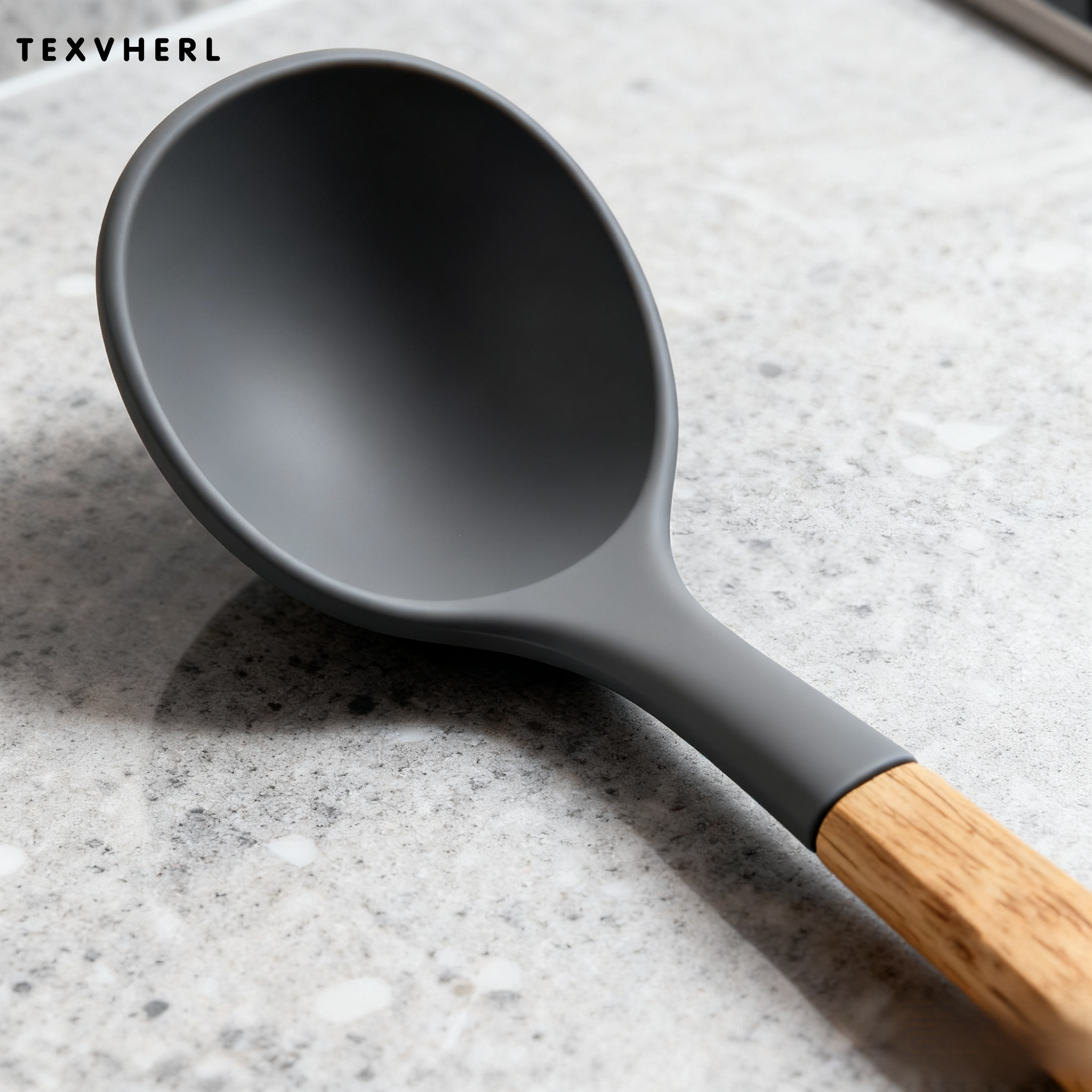 ช้อนซุปซิลิโคน กระทะเคลือบสารกันติด 4 ชิ้น (สำหรับใช้ในครัวเรือน)