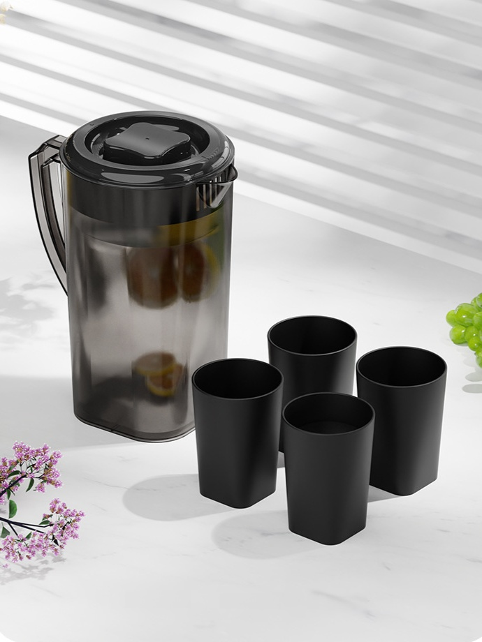 Robuster Wasserbehälter aus PP Kunststoff