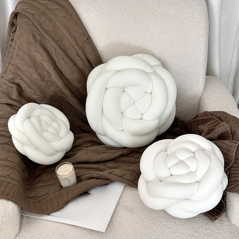 ふかふかのバラのクッション