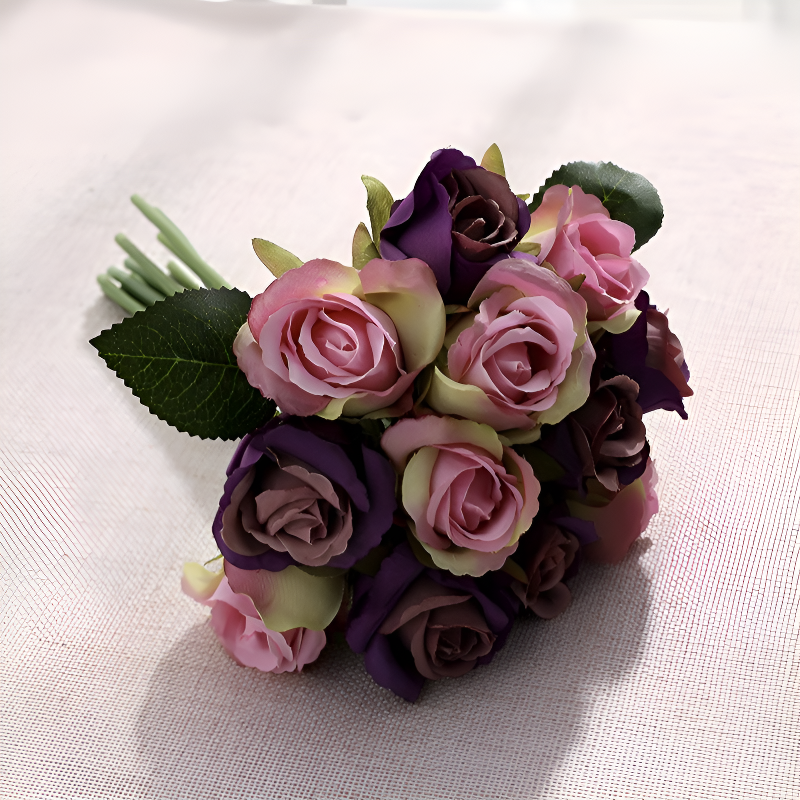 結婚式のパーティーの装飾用のバラ