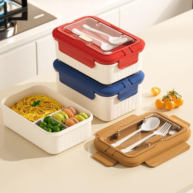 Glass lunch box with lid for storing cutlery