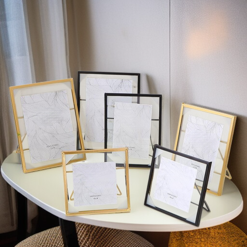  사진 액자와 무대 데코 세트