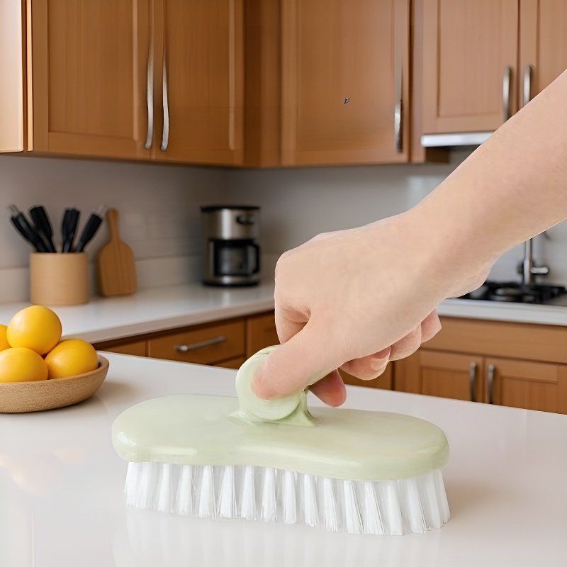 فرشاة حمام طويلة المقبض بدون نقاط عمياء