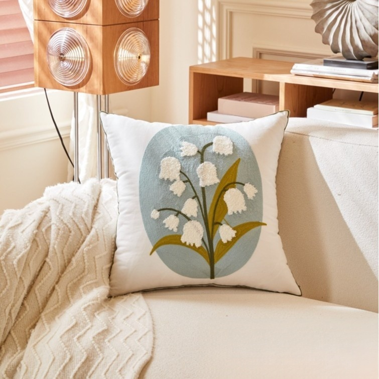 花の刺繍枕カバー