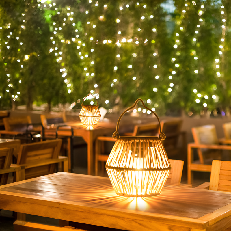 屋外吊り下げ防水ライト 手持ち灯籠 ガーデンデコレーション