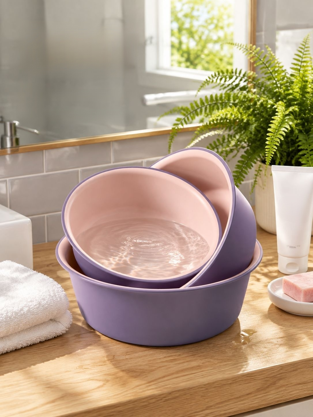 Lightweight yet sturdy large plastic wash basin for easy portability