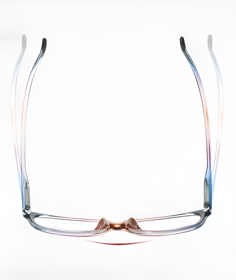 Okulary do czytania z niebieskim filtrem na laptopie