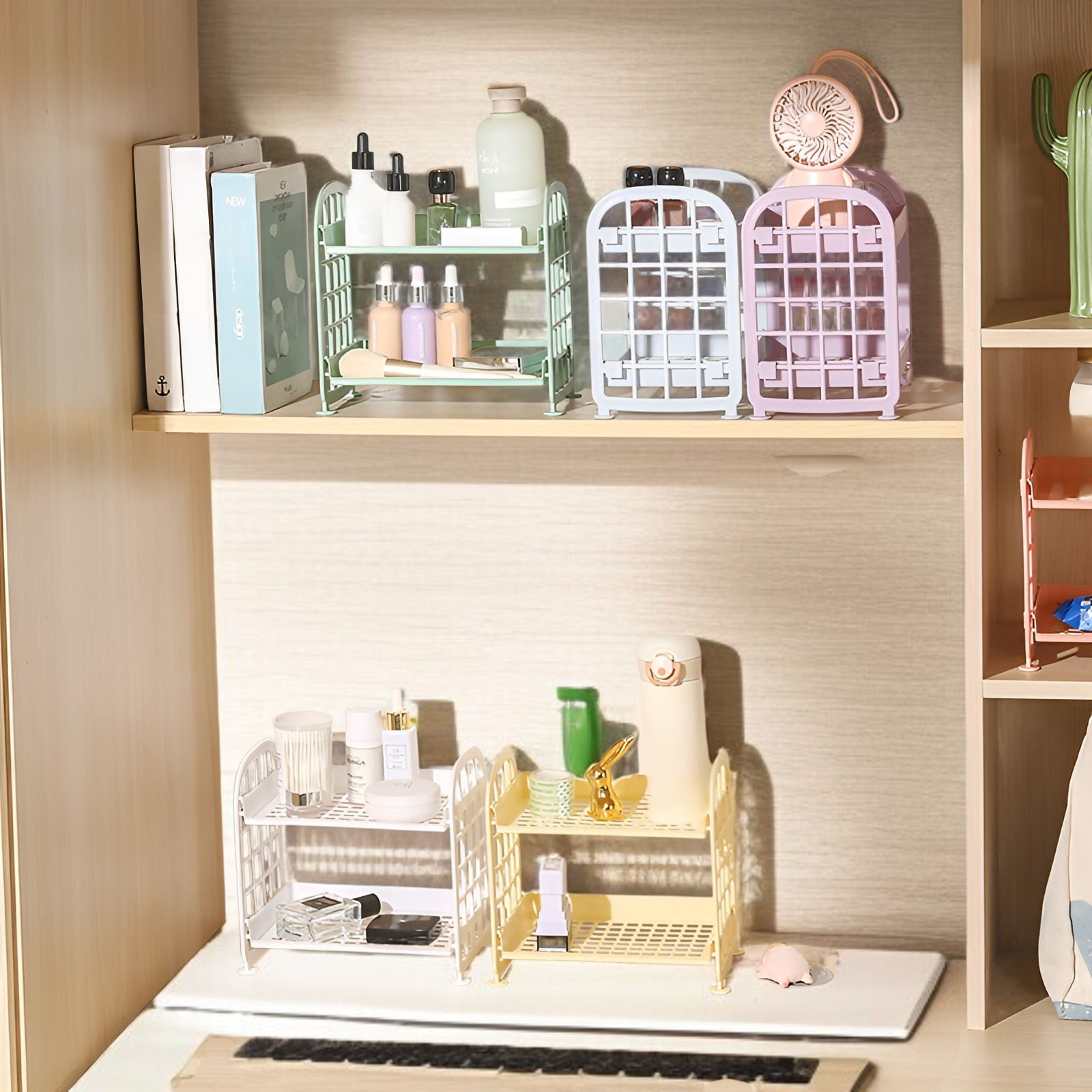 デスクトップ化粧品ジュエリーラック二層折りたたみ収納ラックシンプルな家庭用デスクトップバスルーム収納ラック