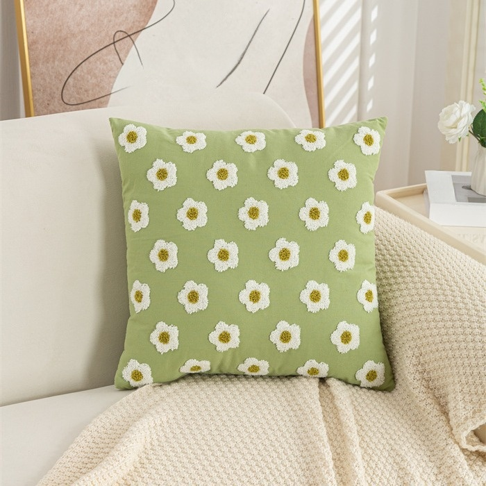 花の刺繍枕カバー