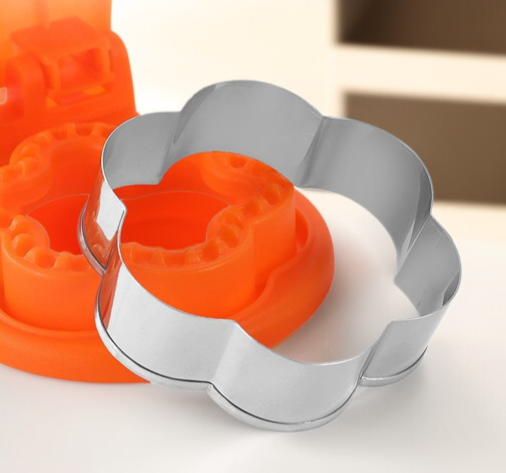 Sandwich Cutter mit Blumenform für Kinder Snacks
