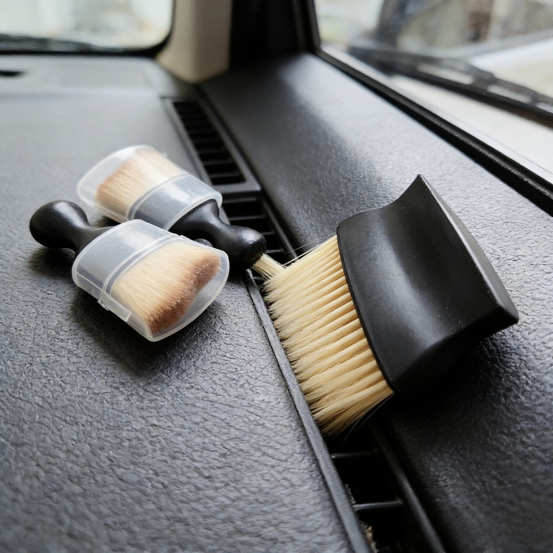 3-teiliges Bürstenset für die Fahrzeug-Innenreinigung