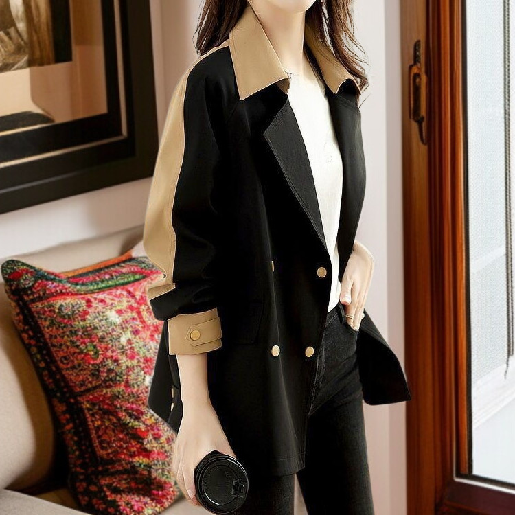 여성스러운 가을 분위기 컬러 버클 코트