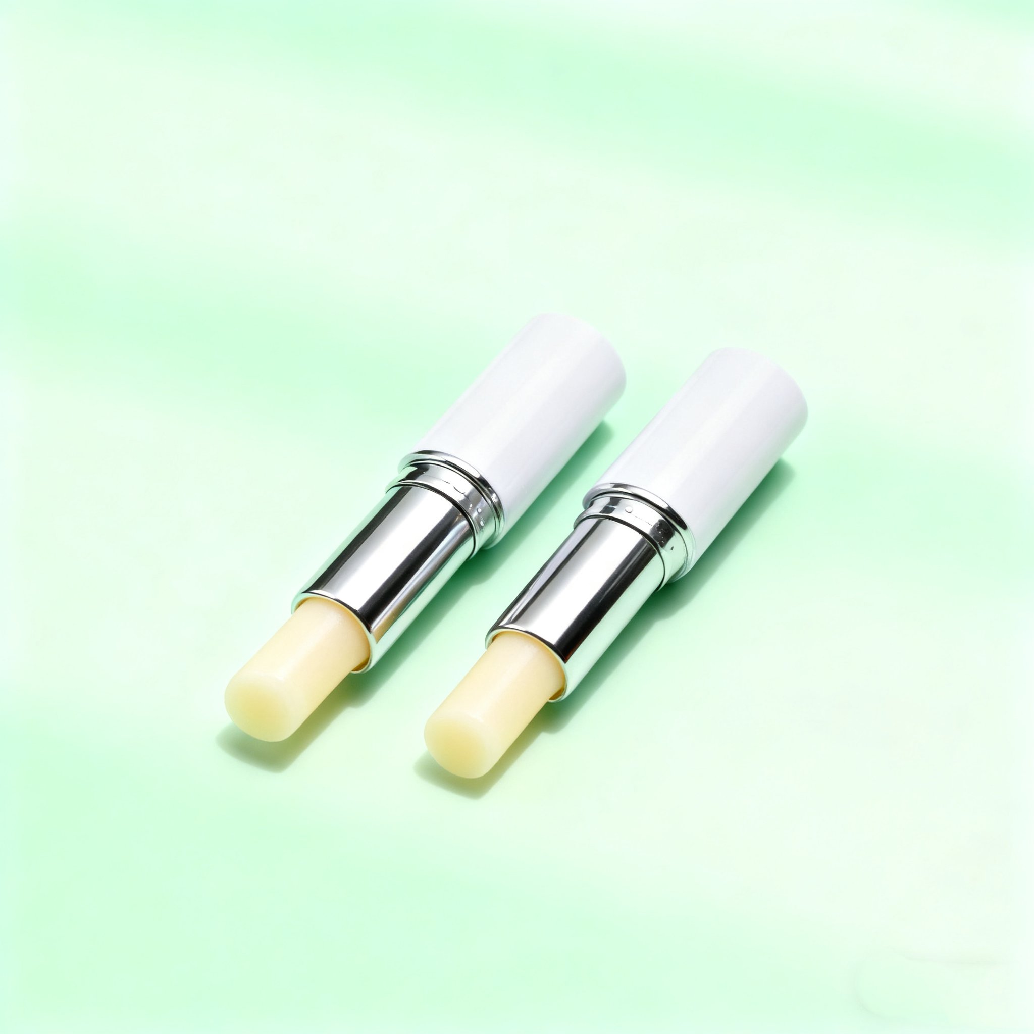 ลิปบาล์มเพื่อริมฝีปากนุ่มชุ่มชื้น