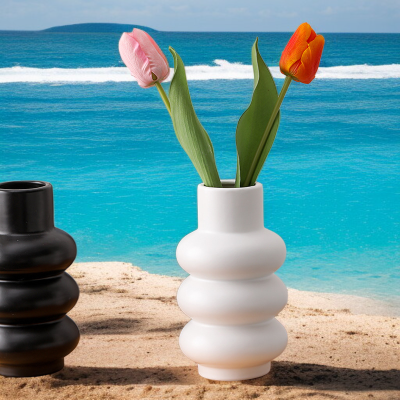 แจกันเซรามิก