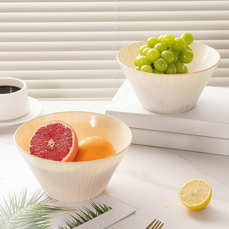 新鮮水果美味小吃拼盤