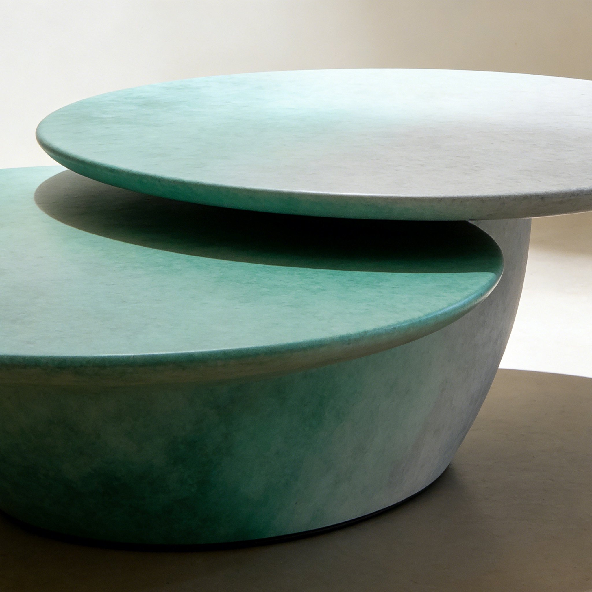 Detalle del diseño creativo de la mesa de salón