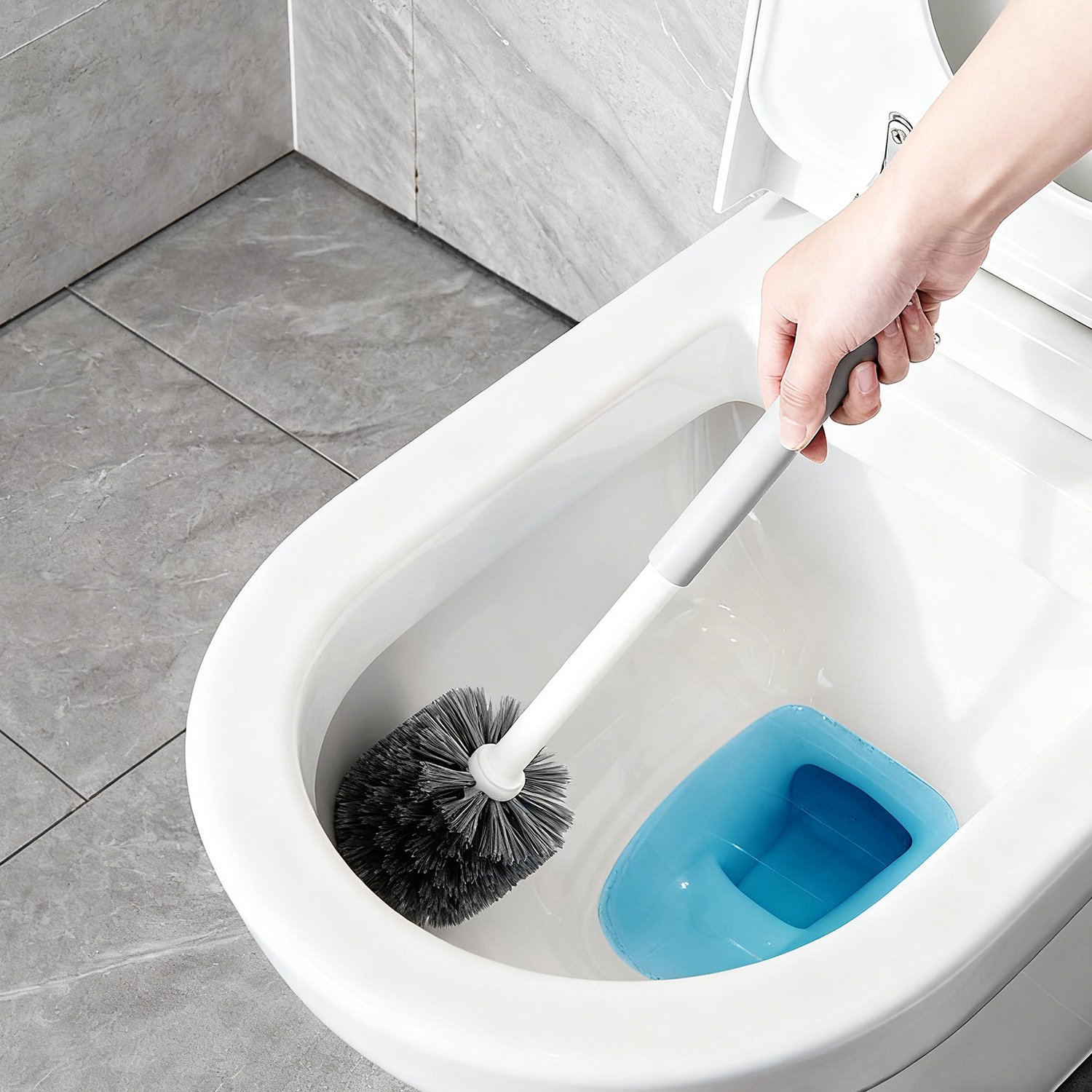 Zestaw łączący korek do wiadra i szczotkę toaletową