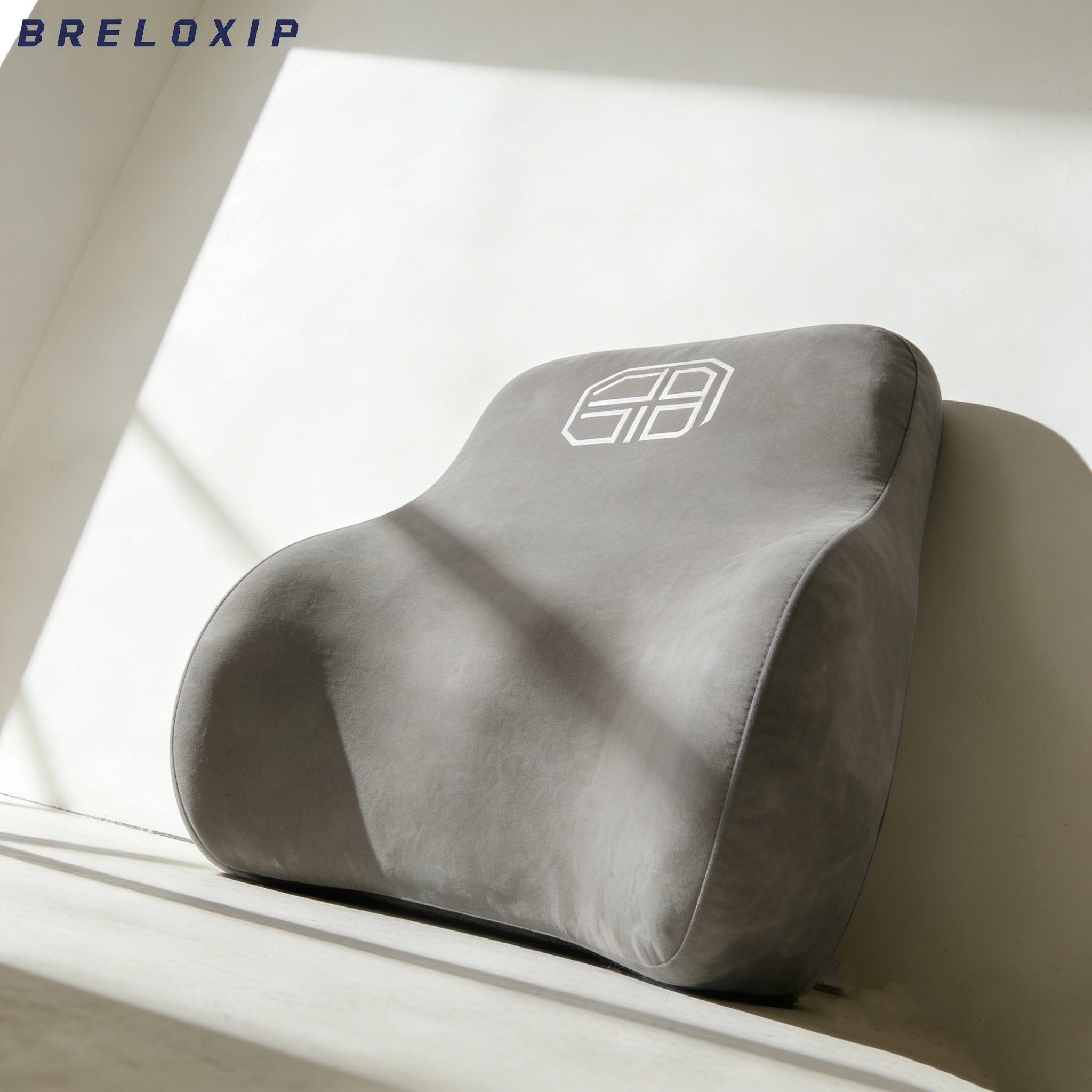 ที่รองศีรษะและส่วนหลังที่ทำจากเมมโมรี่โฟมน้ำแข็งไหมที่ระบายอากาศได้ดี