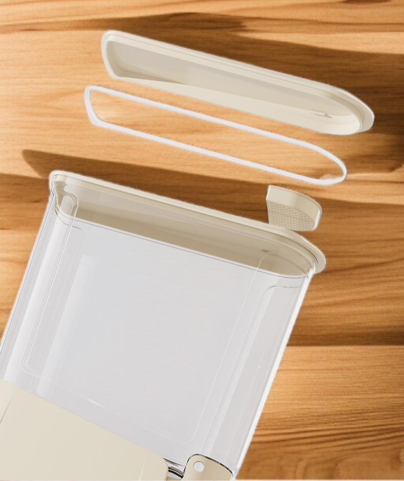 쌀 보관 후 신선함 유지 강조 이미지