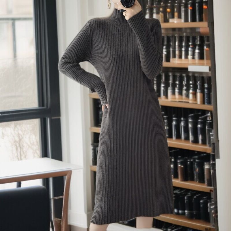 여성스러운 반폴라 니트 원피스 스타일링