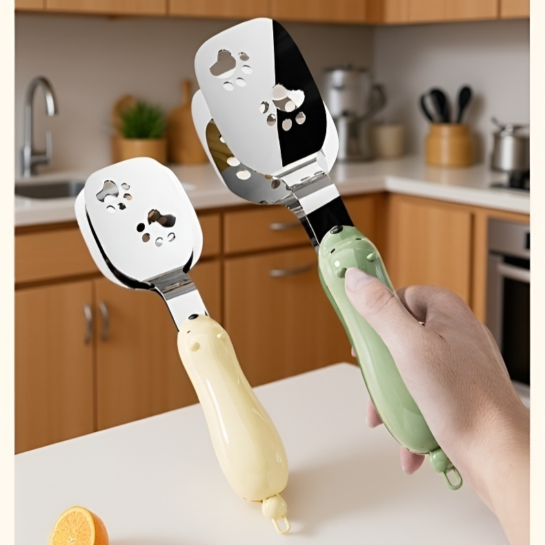 주방에서 활용 가능한 곰돌이 생선집게