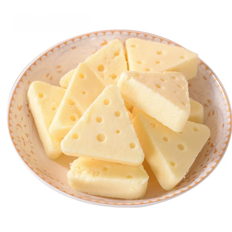 チーズの三角ミルク商品パッケージ画像