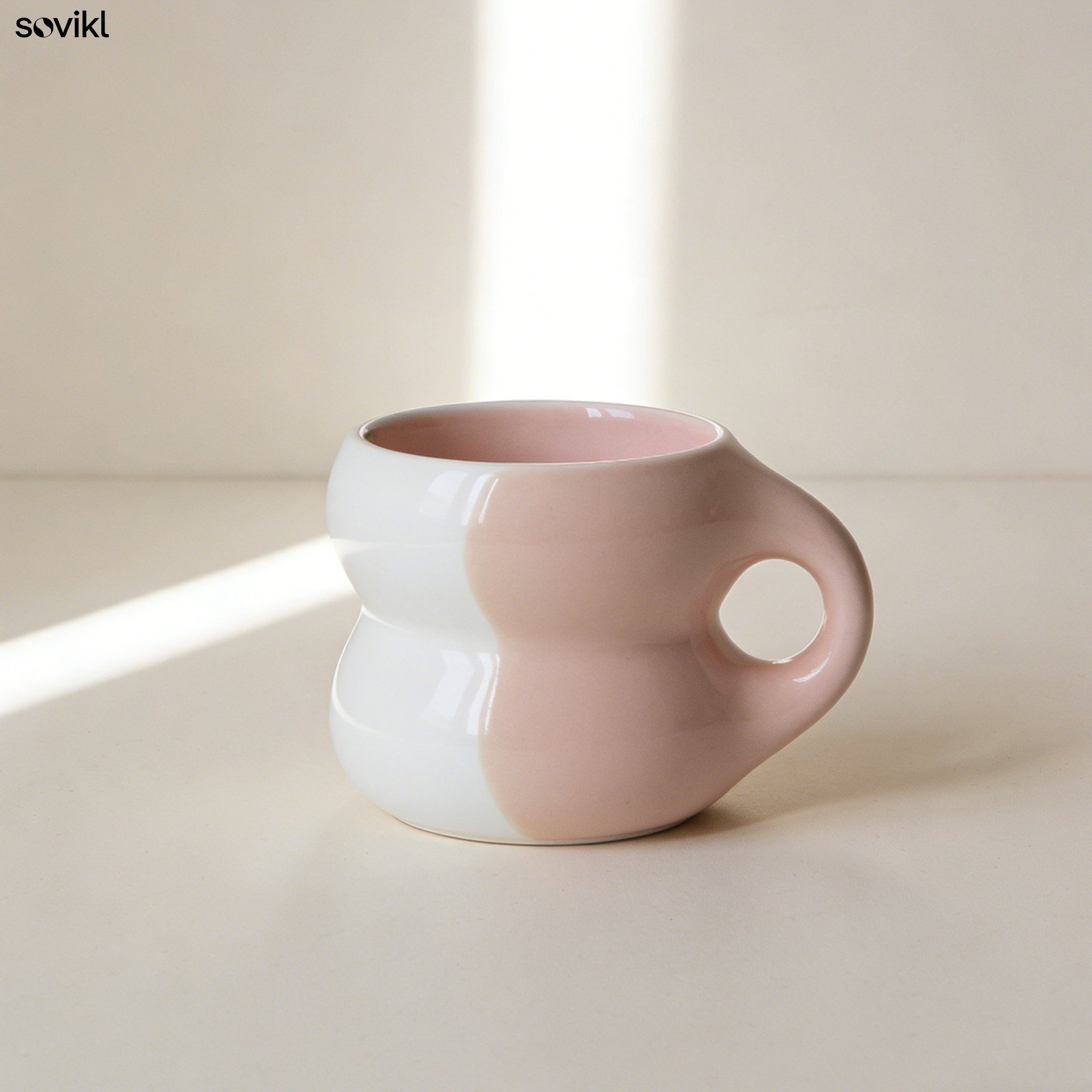 Set of three wave-patterned color-blocked mugs