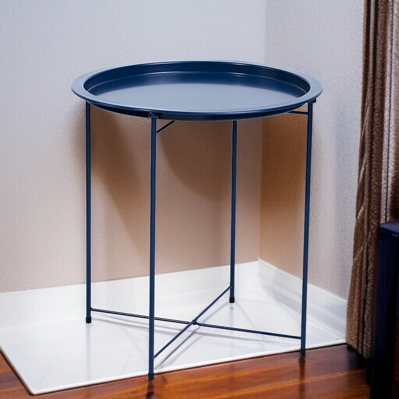 거실에 배치된 현대 철예 작은 원탁