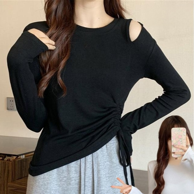 無地のスリムフィット長袖ベースレイヤー