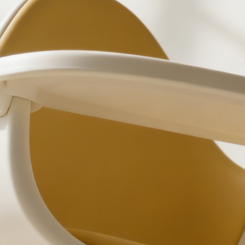 嬰兒餐椅可調高度功能特寫