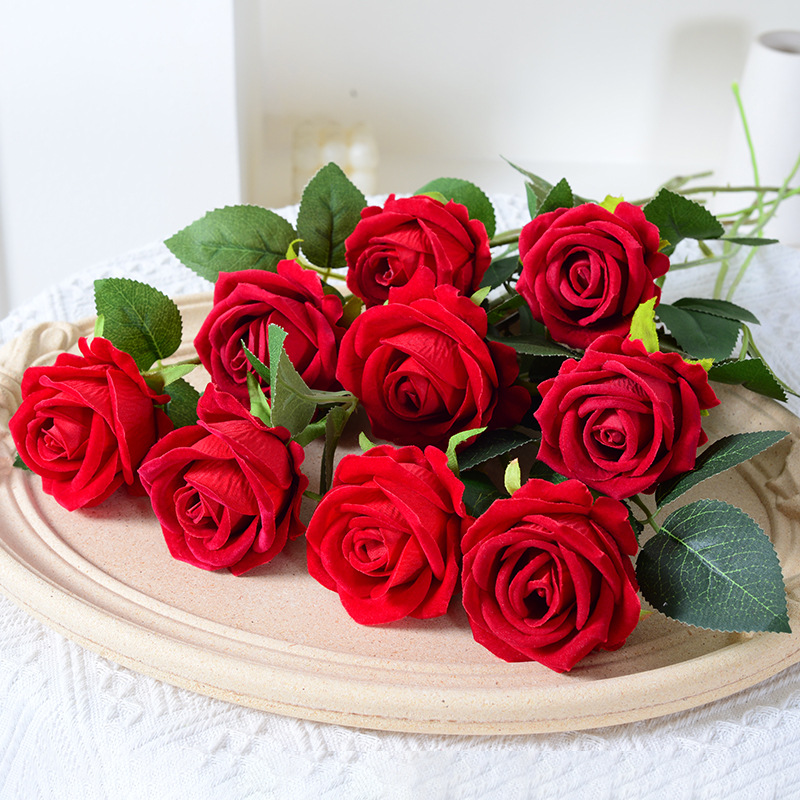 一本の造花ローズ