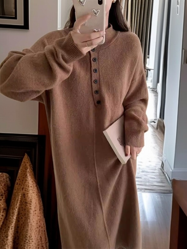 シングルブレストボタンデザインのセーター