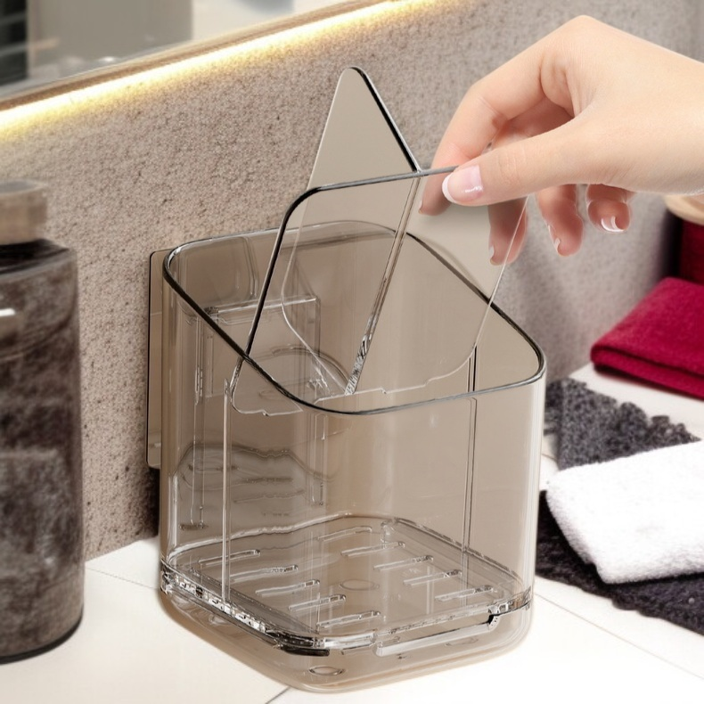 Wall-mounted storage rack