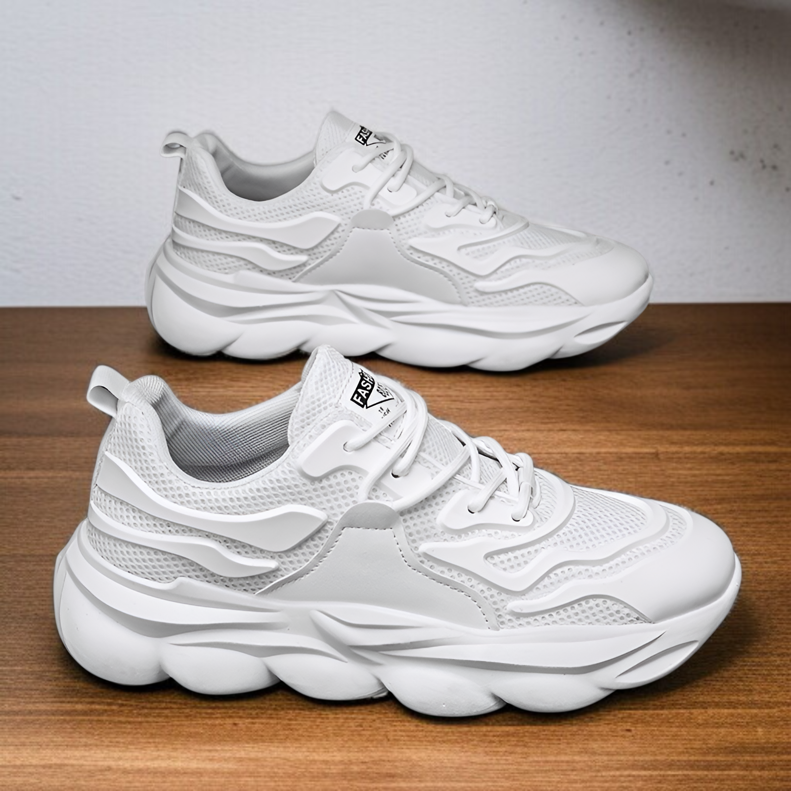 新しいオールマッチメンズシューズ、春  のカジュアルランニングシューズ、スポーツシューズ、通気性のあるメンズスポーツシューズ、軽量厚底スポーツシューズ、身長を高く見せるトレンドのダッドシューズ