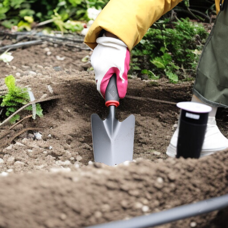 Großhandel kleine Gartenwerkzeuge: Metall-Spaten, 5-Zahn-Rechen, Graber, Hacke mit PP-Griff