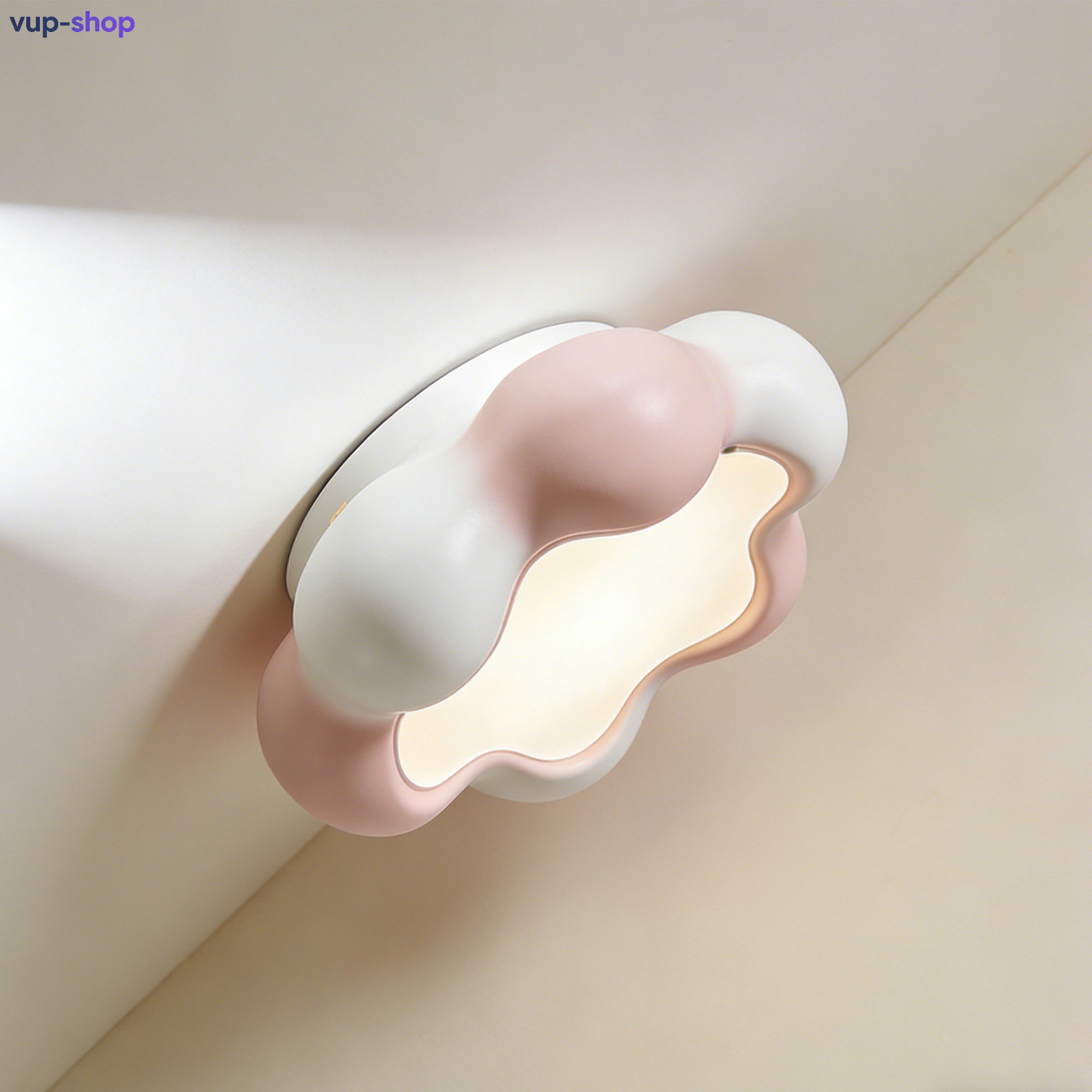 輕奢吸頂燈客廳裝飾效果圖