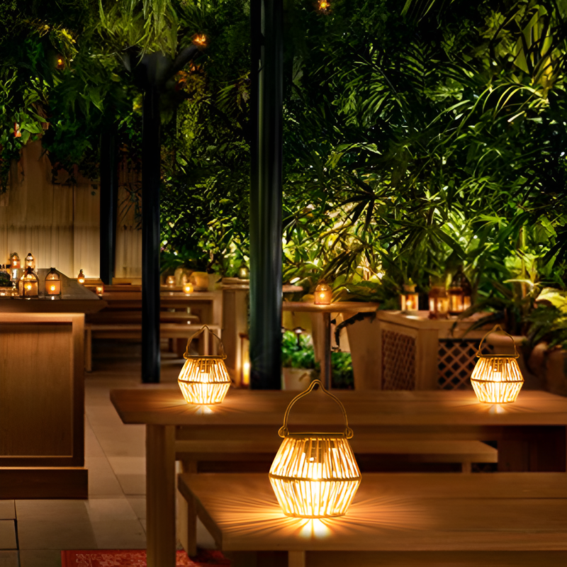 屋外吊り下げ防水ライト 手持ち灯籠 ガーデンデコレーション