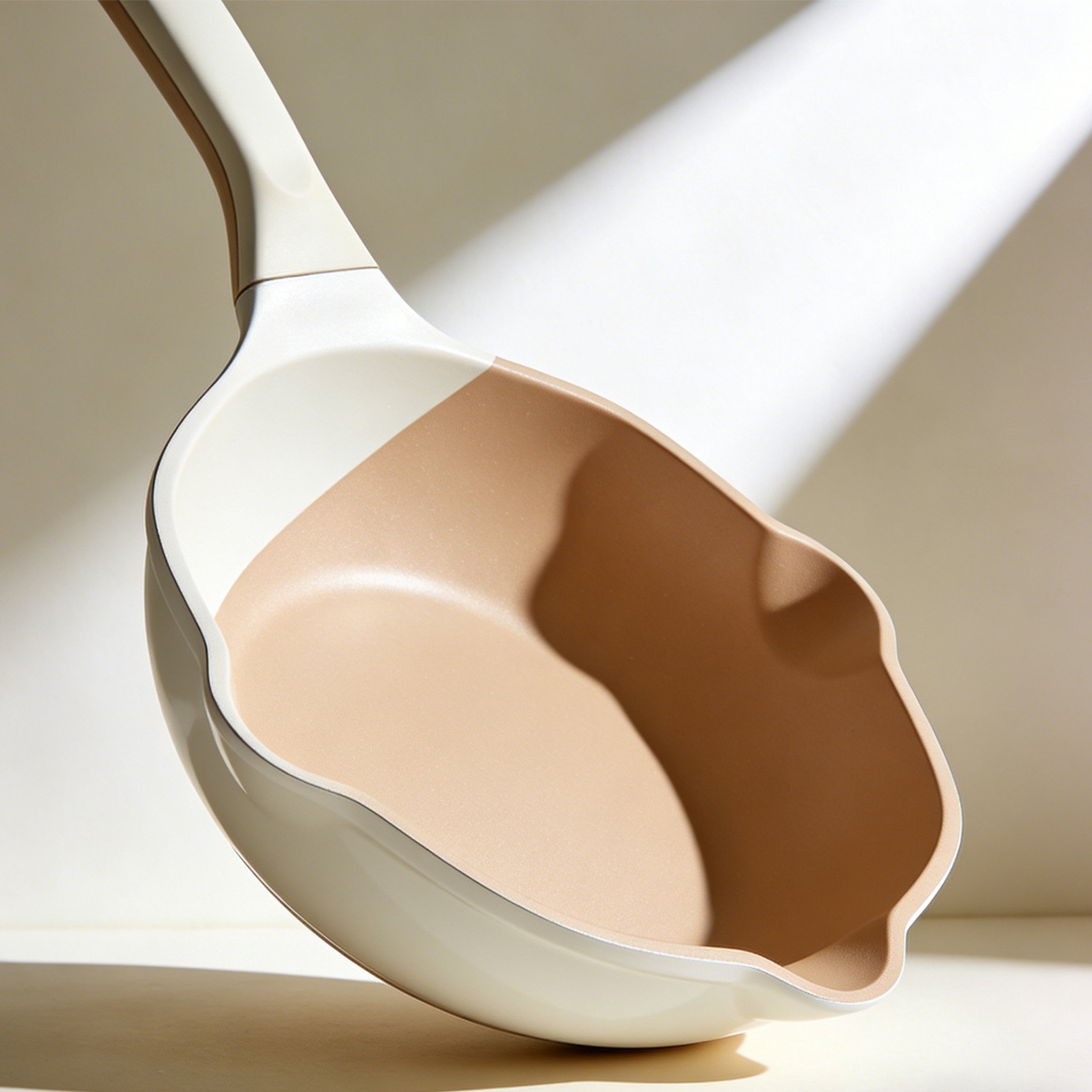 こびりつきにくいフライパン