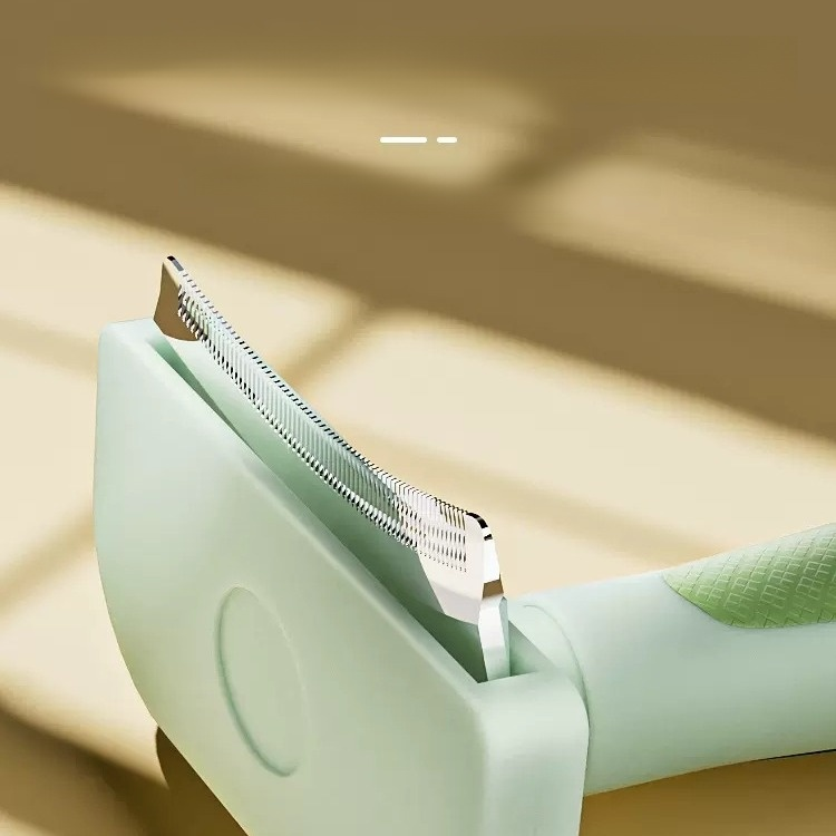 Pet rounded blade hair removal comb