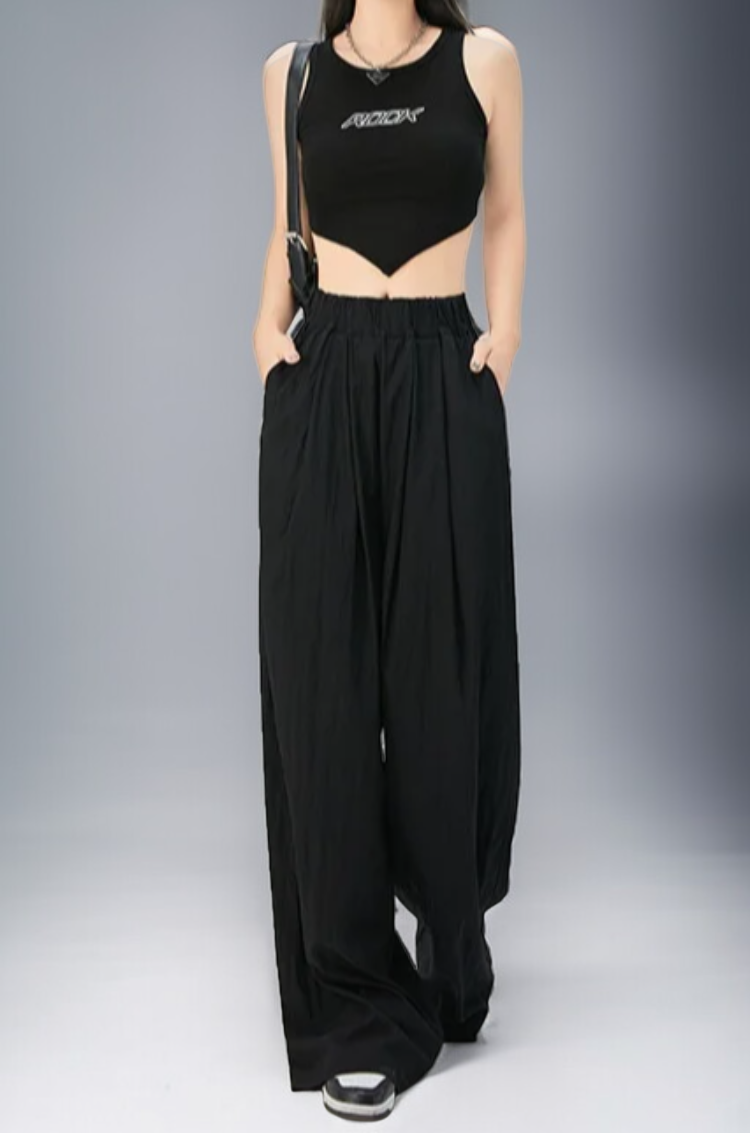 カジュアルにもフォーマルにも使える日本製パンツ