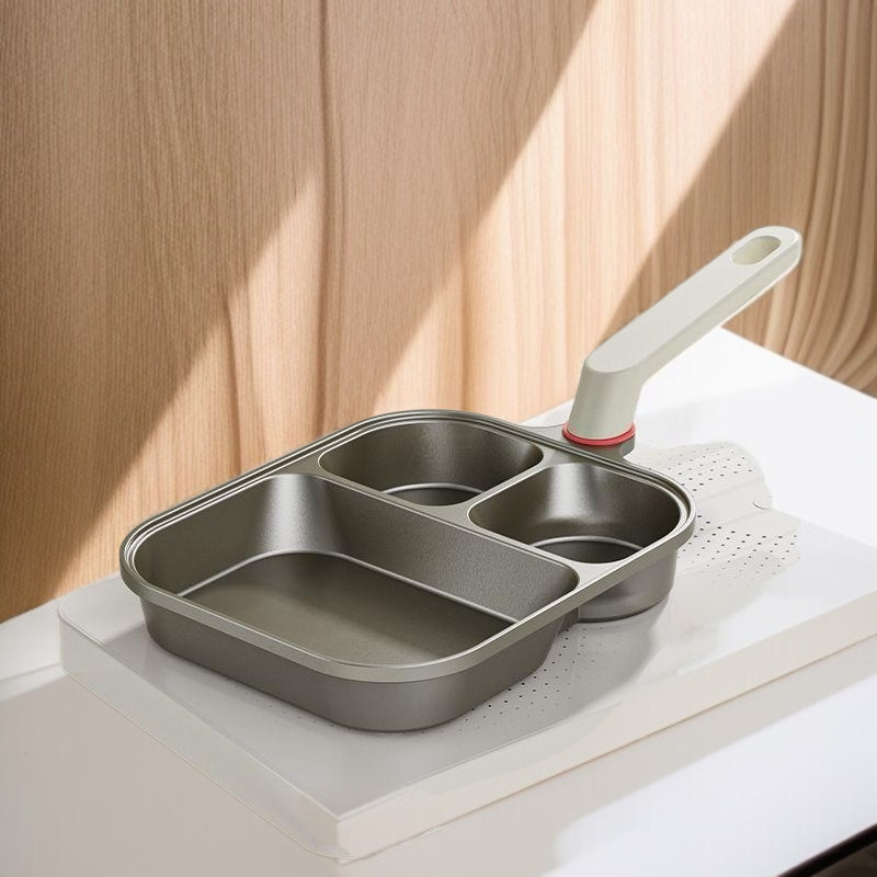 3-in-1 Antihaft-Titan-Frühstückspfanne Verdickte Burger- und Spiegelei-Pfanne