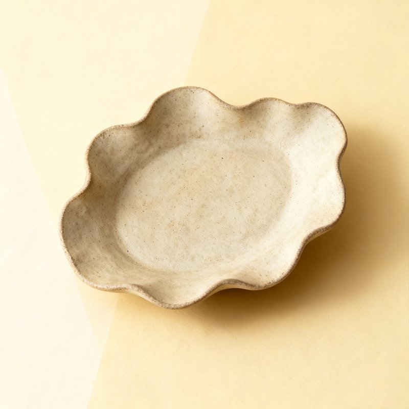 クリエイティブ変形レース縁皿セット全体イメージ