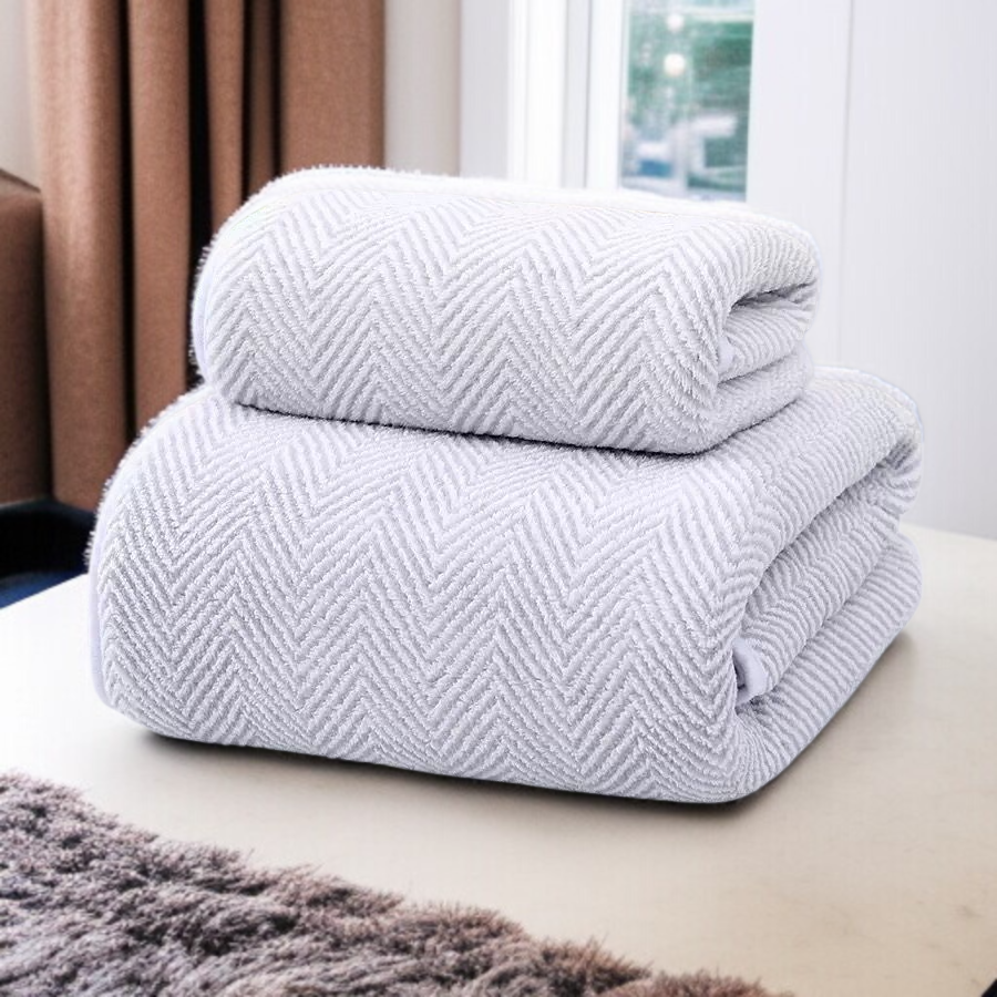 Miękki, chłonny i pogrubiony ręcznik do twarzy