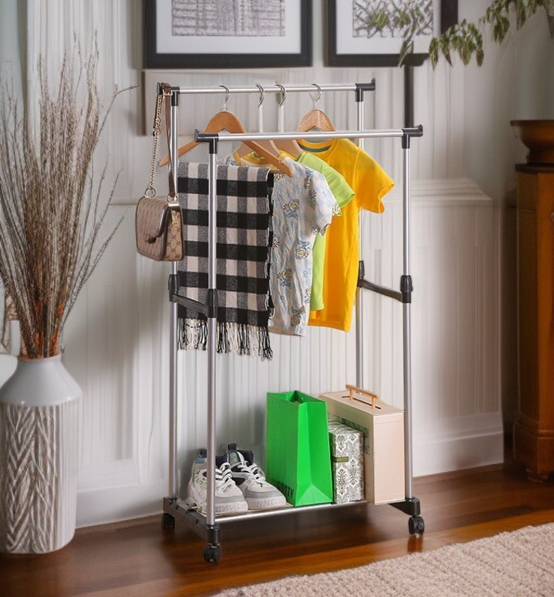 رف ملابس عملي لتخزين الملابس