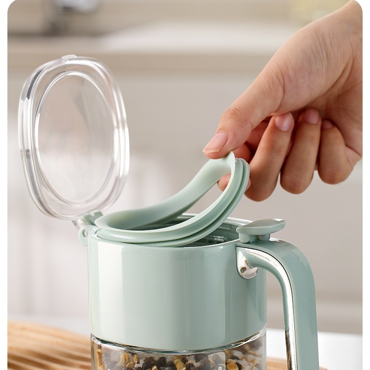 Verschlossene Gewürzgläser