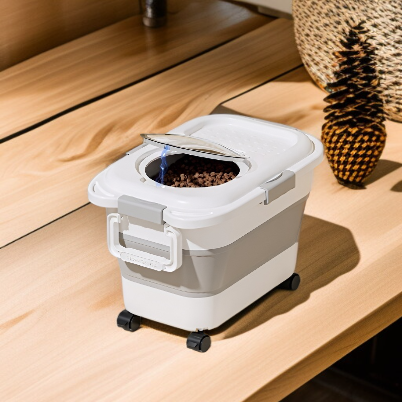 Household sealed folding grain storage bucket